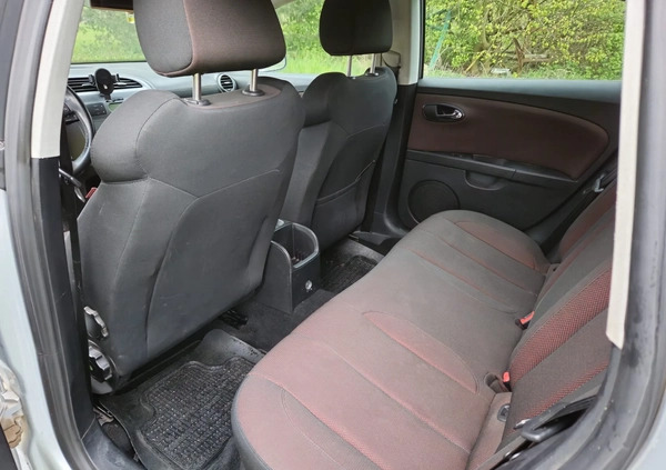 Seat Leon cena 11000 przebieg: 330950, rok produkcji 2005 z Płońsk małe 137